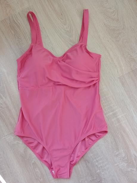 Koralovo ružové plavky, l