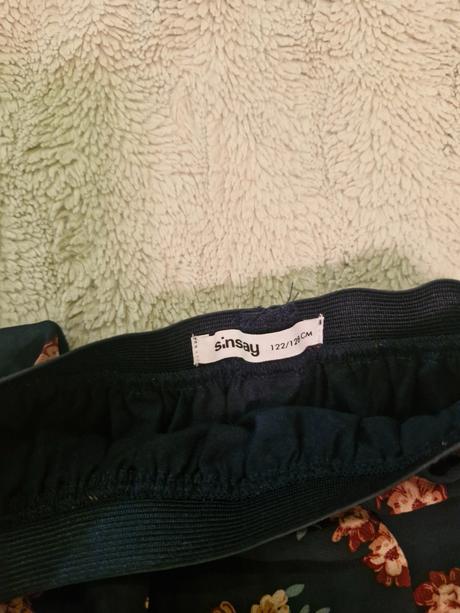 Dievčenska sukna, sinsay,128