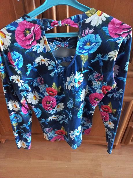 Reserved kvetinova bluzka, reserved,m