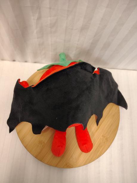 Plyšová dracula paradajka, misfits, 30 cm, 