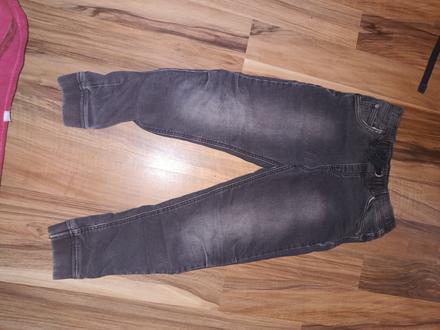 Chlapčenské rifle s obyc.postovne na 9-10 rokov, f&f