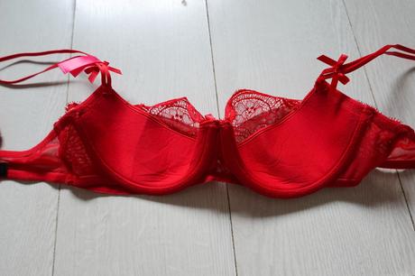 Podprsenka hunkemöller 80c, 80c