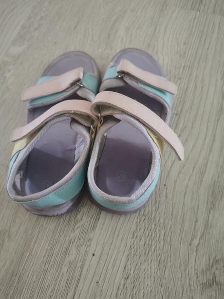 Blikajúce sandálky28, pepco,28