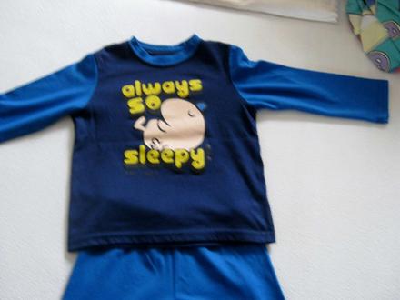 Mäkkučké pyžamko, 104