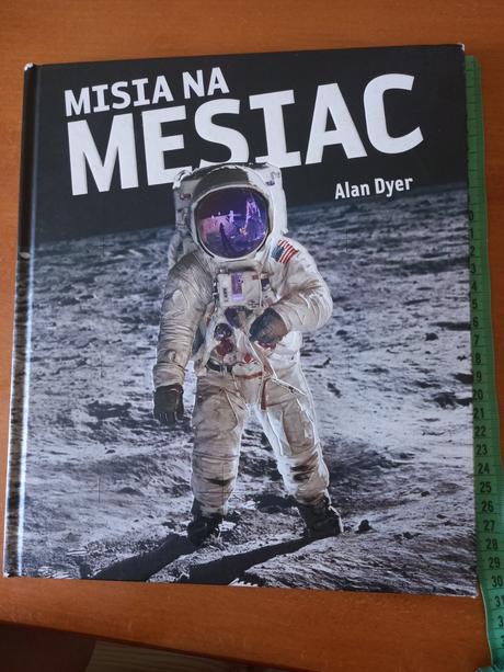 Misia na mesiac alan dyer,