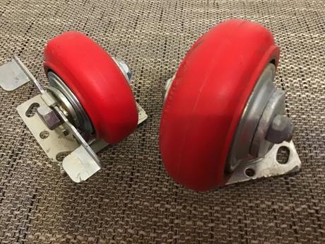 Kolieska červene - 3 druhy po 4 ks, 