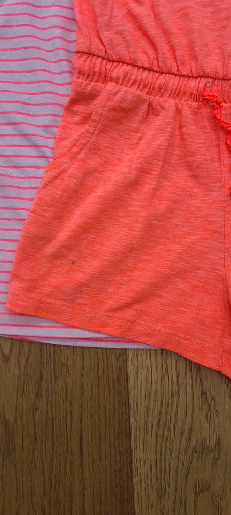 Neonovy overal 110, 104–116