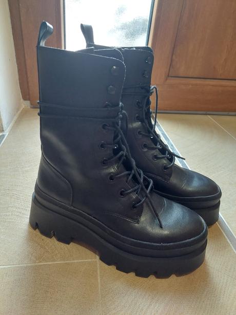 Workery stradivarius, stradivarius,38