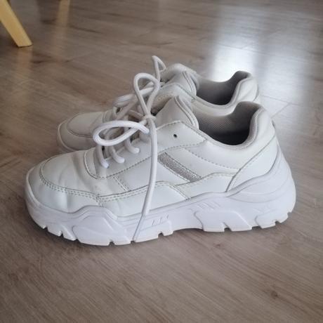 Botasky, deichmann,34