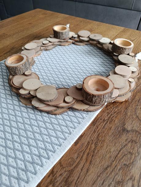 Drevený adventný veniec na dozdobenie,