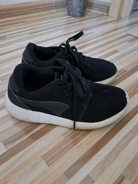 Tenisky, kangaroos,32