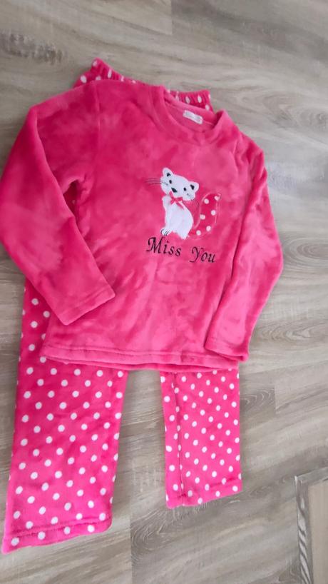 Flísové domáce oblečenie pyžamo, 146