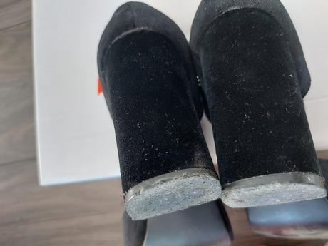 Čierne semišové lodičky, 40