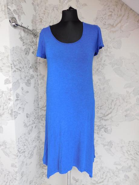 Pekne letne šaty, 34