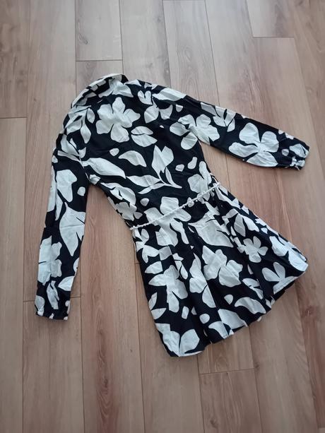 Dámske šaty, stradivarius,xs