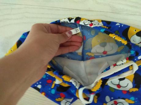 Plavky so psíkmi s čiapkou, 92