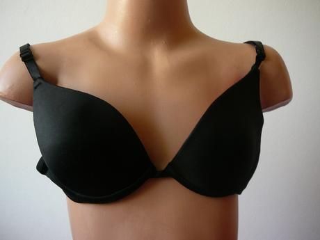 Dievcenska podprsenka, 152