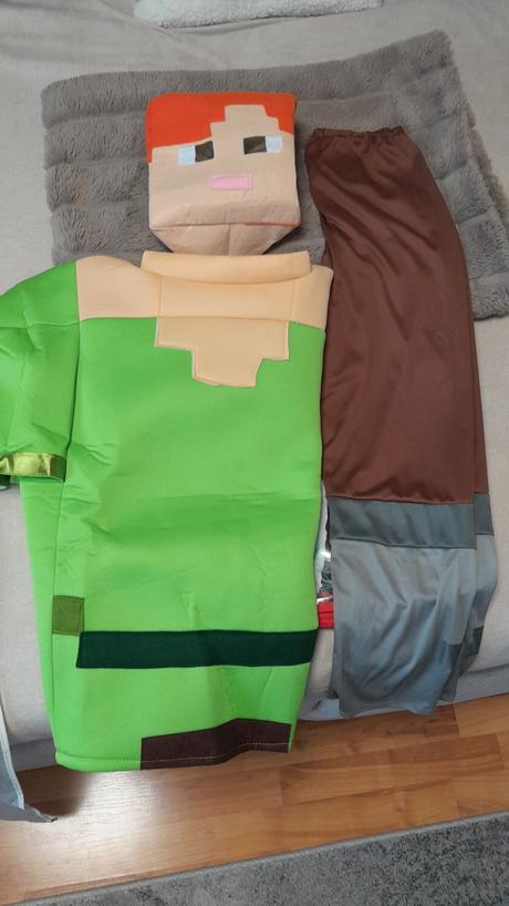 Kostým minecraft alex nový, 
