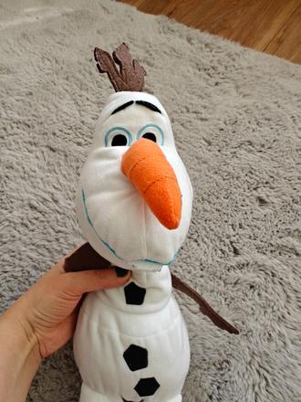 Plyšák olaf,