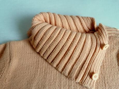 Teplý svetrík - rolák veľ. 146, 146