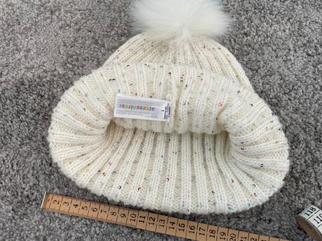 C&a čiapka s brmbolcom 4r sirka 23-24cm / 54, c&a,54