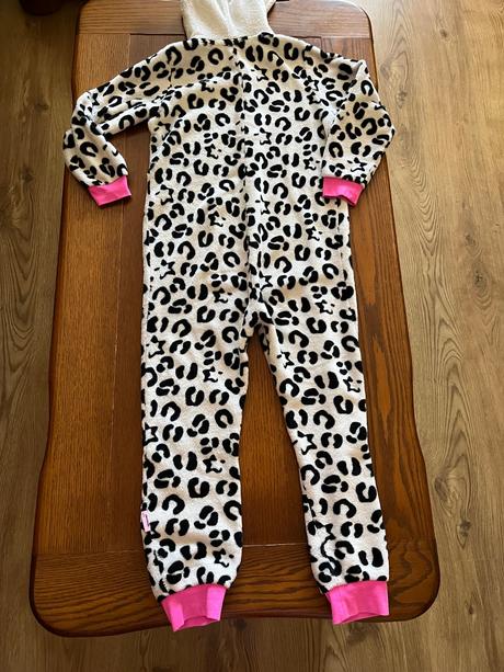 Teplé chlpaté pyžamko lol surprise 134/140, primark,134