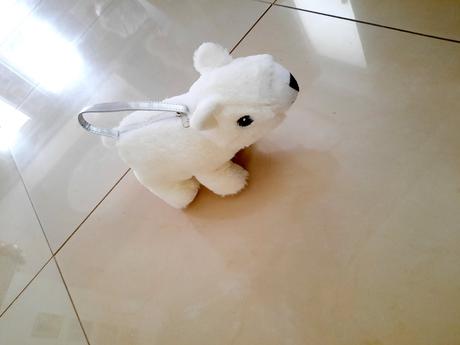 Kabelka ladovy medveď, 