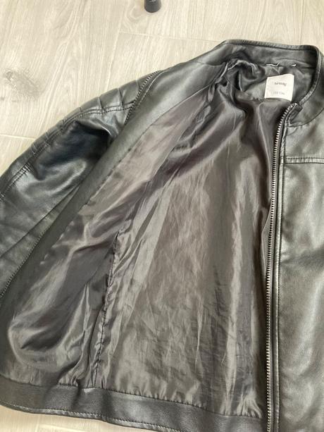 Koženka, sinsay,152