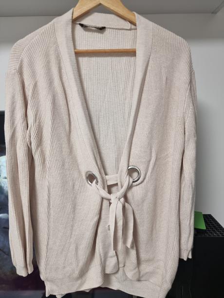 Sveter, stradivarius,s