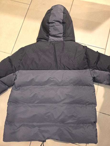 Zimná bunda veľ 140, c&a,140