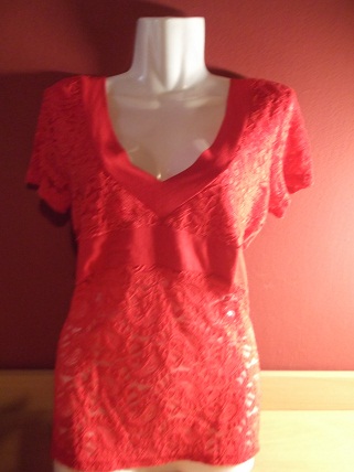 Červeno-čierny top s čipkou + 1 grátis, m