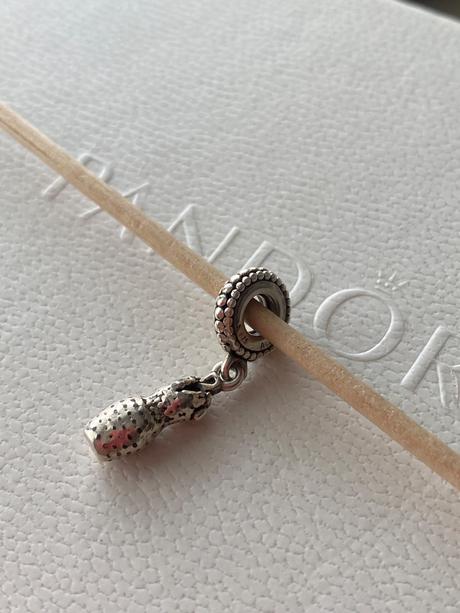 Pandora privesok-šaty, pandora