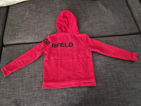 Predam detsku mikinu karl lagerfrld, 140