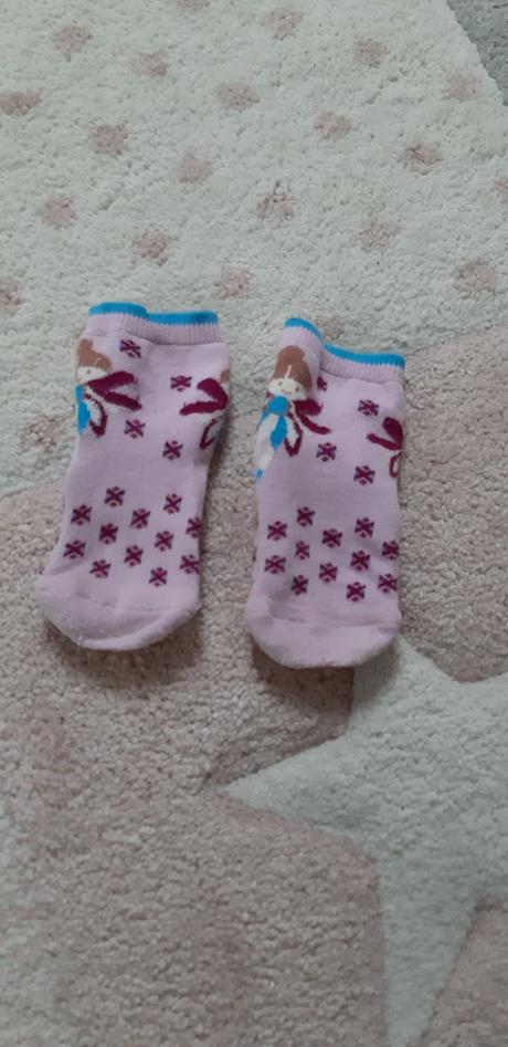 Ponozkove papucky, 20