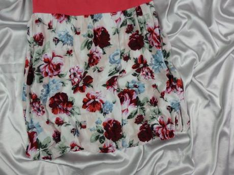 Kvalitné letné šaty, 38