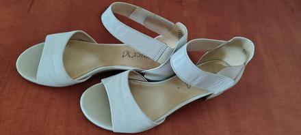 Kožené sandále veľ. 37,5 top stav, tamaris,37