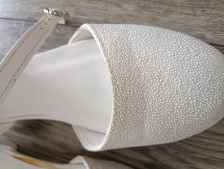 Biele topánočky, nelli blu,35