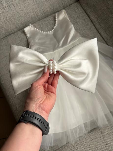 Šaty pre druzicku 104, 104