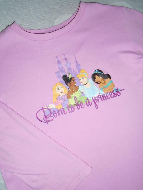 Pyžamo na 4 až 5 rokov, disney,110