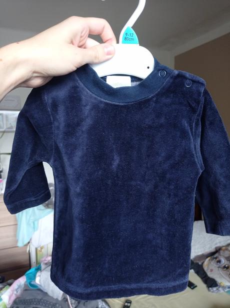 Zamatovy svetrík, 68