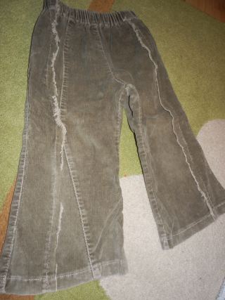 Menčestrové nohavice, 86