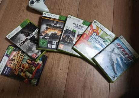 Xbox 360+kinect+hry+ovládače,