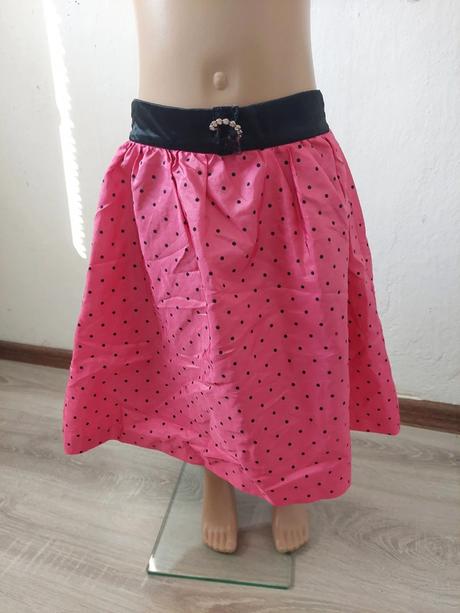 Bodkovaná dievčenská sukňa veľ.116-128, 122