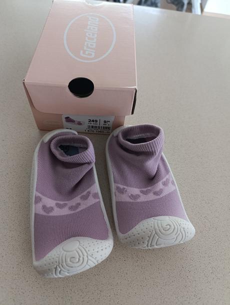 Slip on - prezuvky, papučky, ponožky s gumou, graceland,24