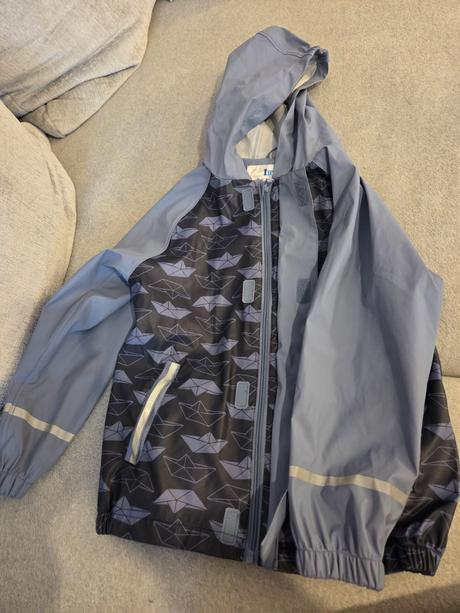 Bunda do dažďa, lupilu,122