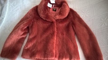 Plyšový kabát, 42