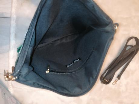 Nová listová kabelka flitrova, 