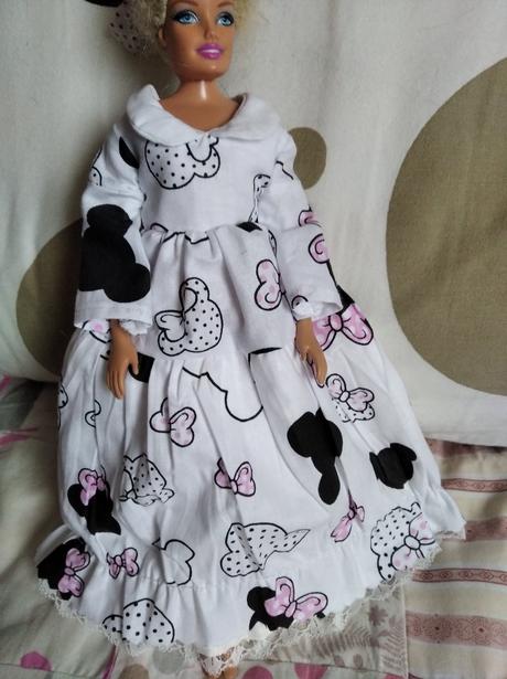 Šaty pre babiku barbie,