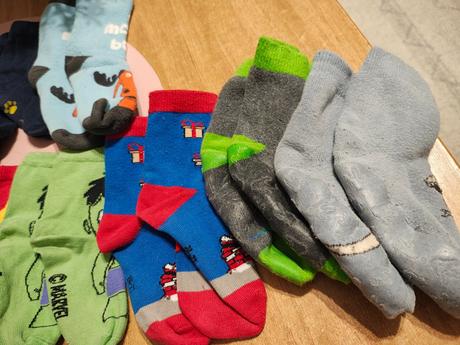 Balík ponožiek, 24