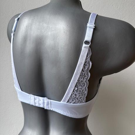 Mierne vystužená podprsenka bez kostice 76222 biel, 70b - 90c